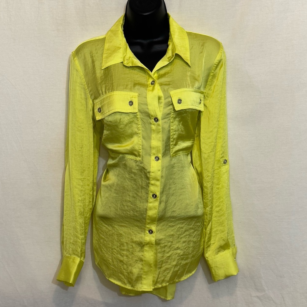C-120 DKNY Yellow High Low‎ Long Sleeve Button Down Blouse Size S